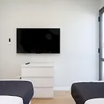 Home2book Modern With Pool In Apartman Abades
