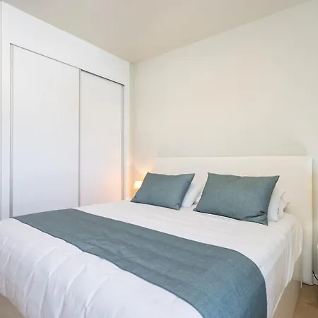 Home2book Modern With Pool In Apartamento
