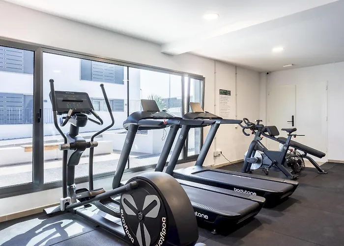 Home2book Modern With Pool In Apartamento