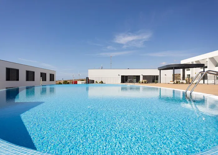 Lägenhet Home2book Modern With Pool In