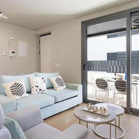 Apartment Home2book Modern With Pool In *